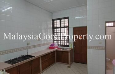 Taman Molek 1 Storey For Sale