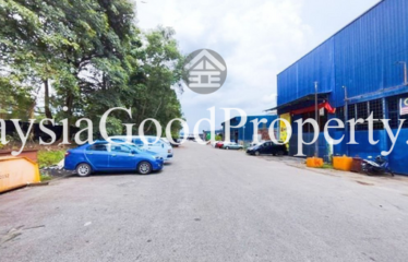 Mount Austin 1.5 Storey Factory For Sale