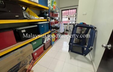 Taman Molek 1.5 Storey For Sale