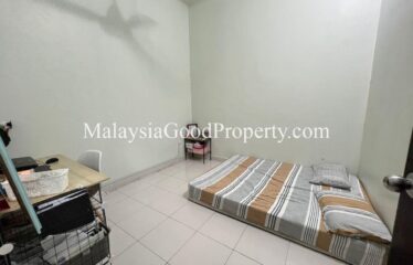 Taman Molek 1.5 Storey For Sale