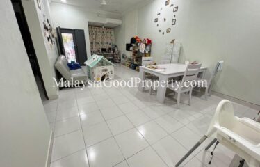 Taman Molek 1.5 Storey For Sale