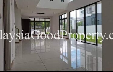 Isola Grandeur 3 Storey For Sale