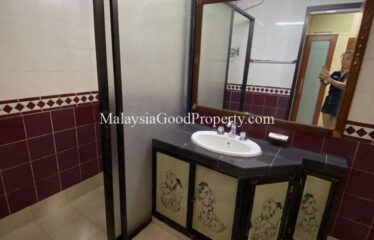 Taman Molek 2 Storey For Sale